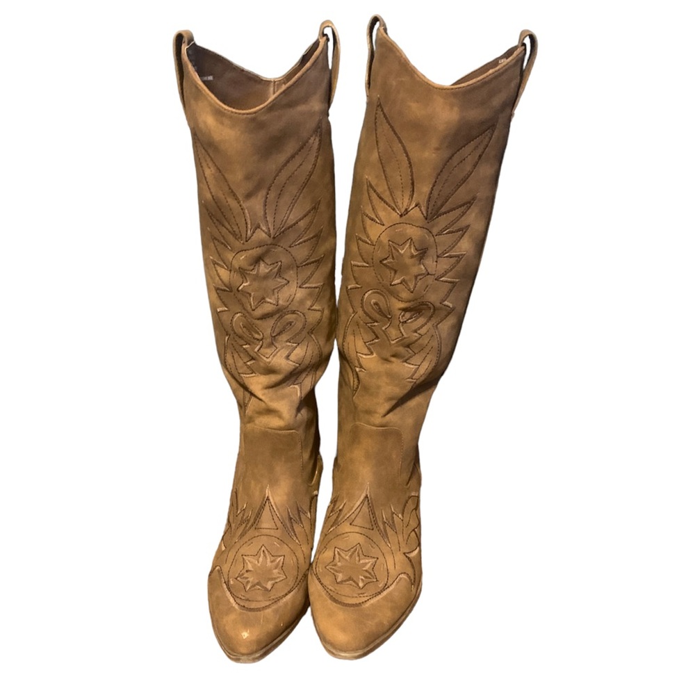 Brown boots